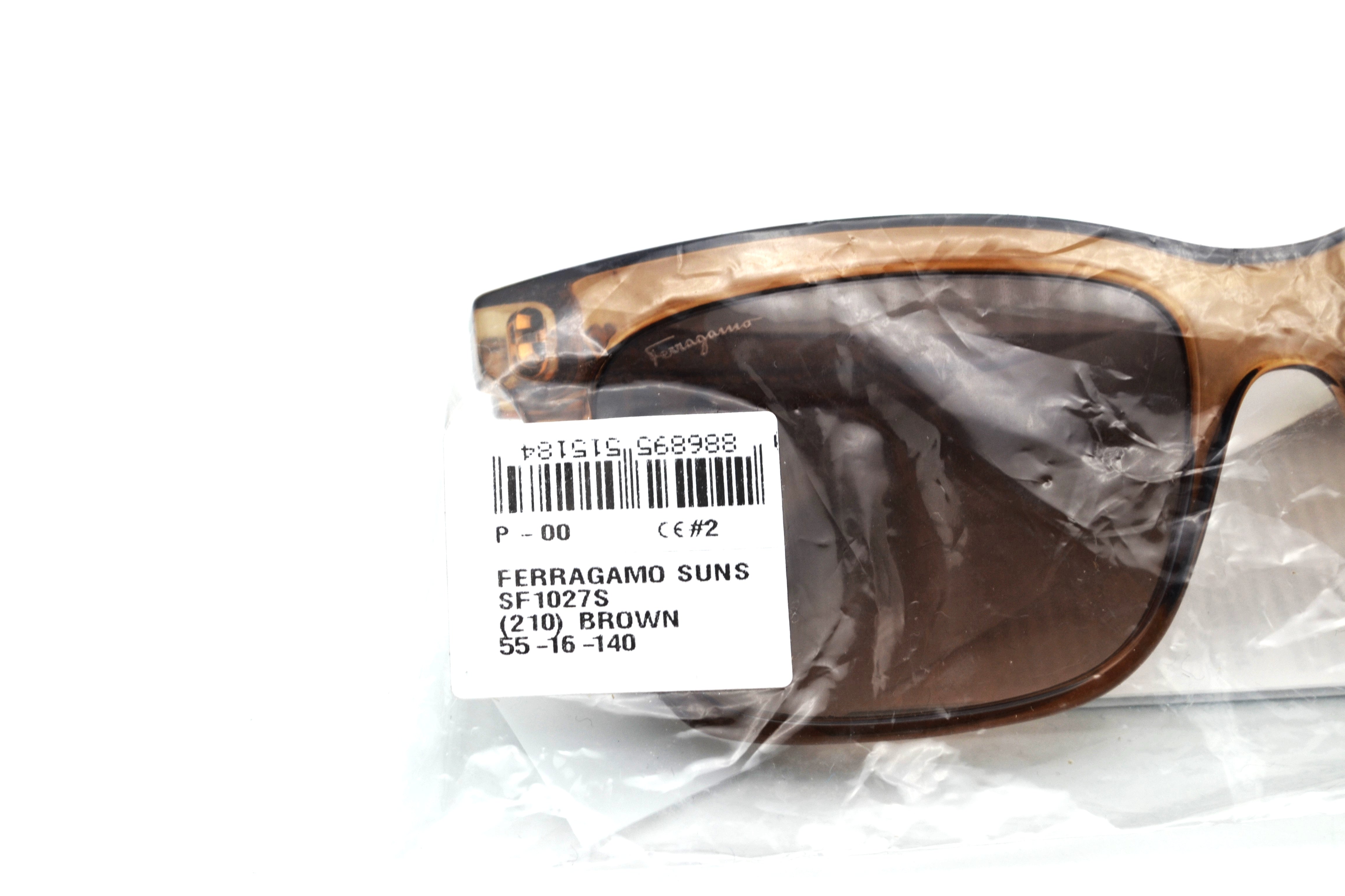 Gafas de sol Salvatore Ferragamo SF1027S 210 - Diseño acetato para mujer