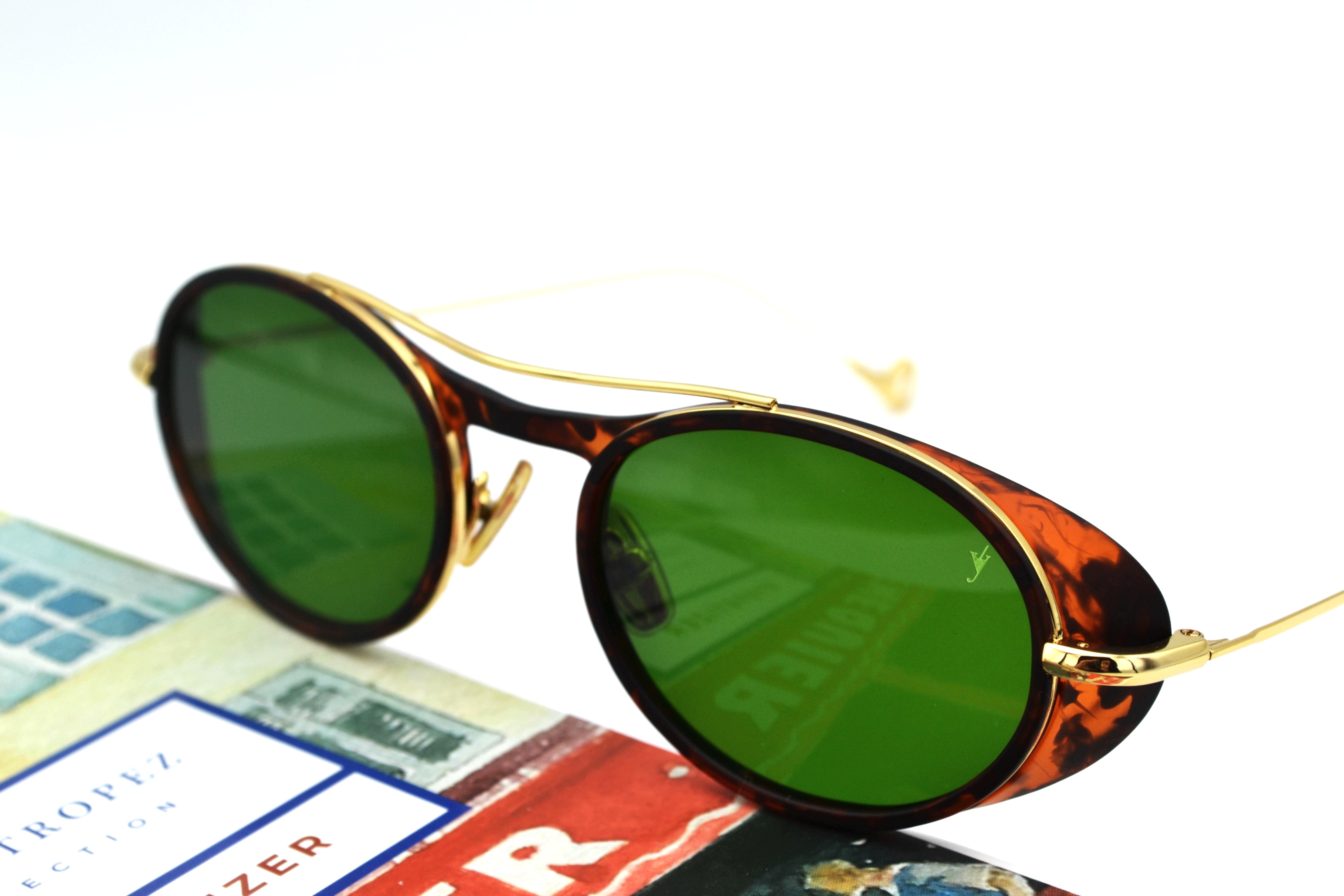 Eyepetizer- HELEN sunglasses, oval design in acetate and gold metal, for women