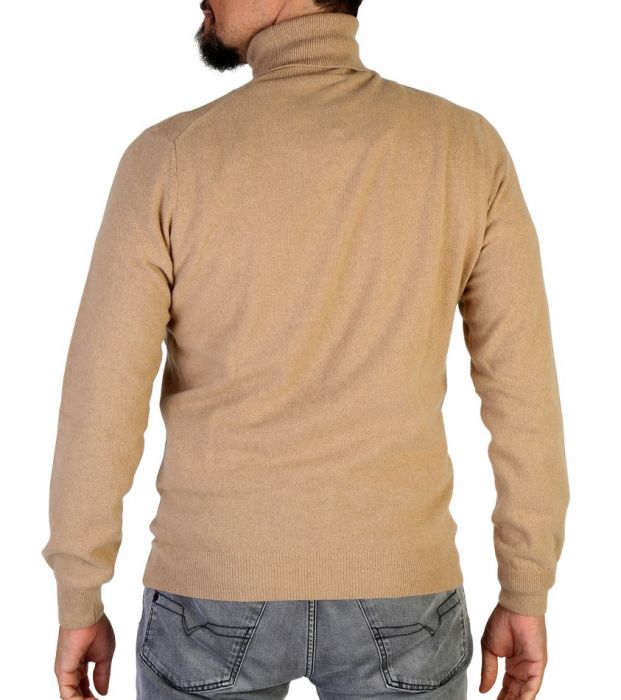 100% cashmere sweater, Made in Italy with high neck, camel color