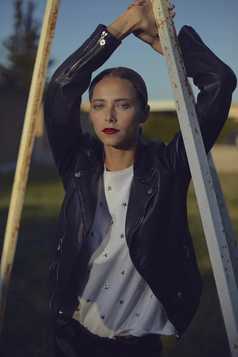 Chaqueta de cuero Le Temps des Cerises modelo Nancy, para mujer