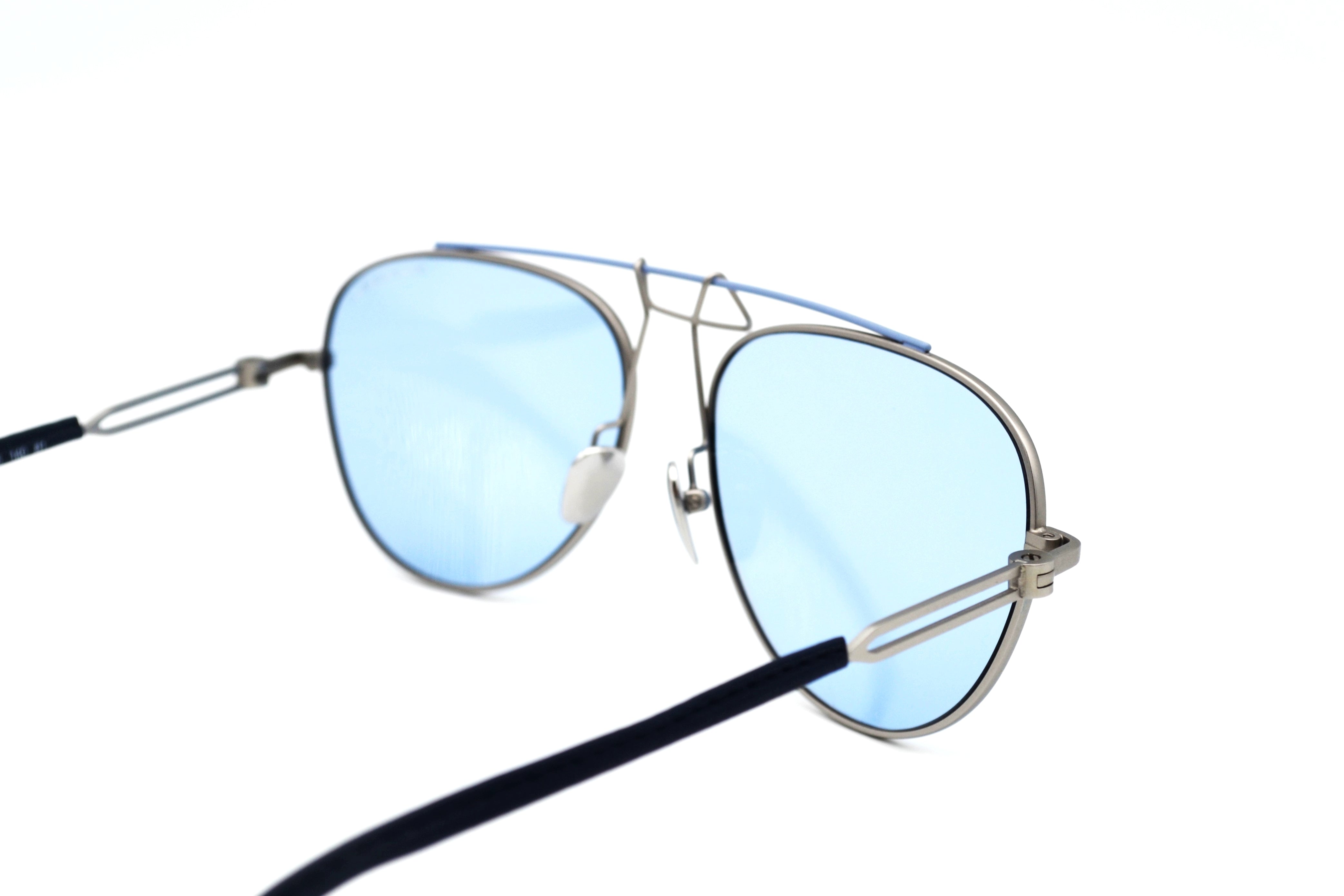 Gafas de sol CALVIN KLEIN 205W39NYC - CKNYC1850S 244 Diseño de acetato unisex