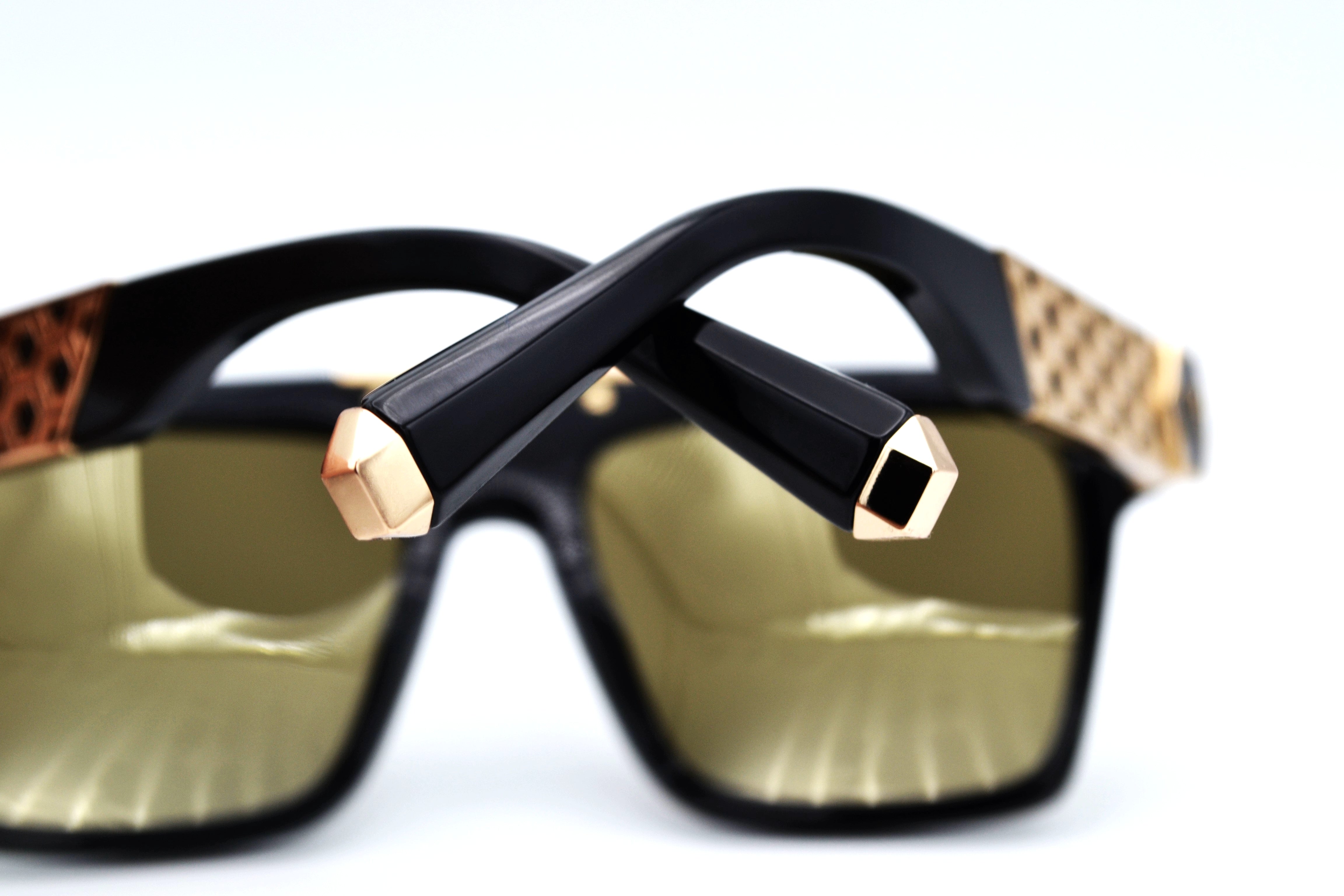 Philipp Plein Sunglasses - 23K Gold Plated - Plein Badge SPP080 700G Acetate and gold plated design for men