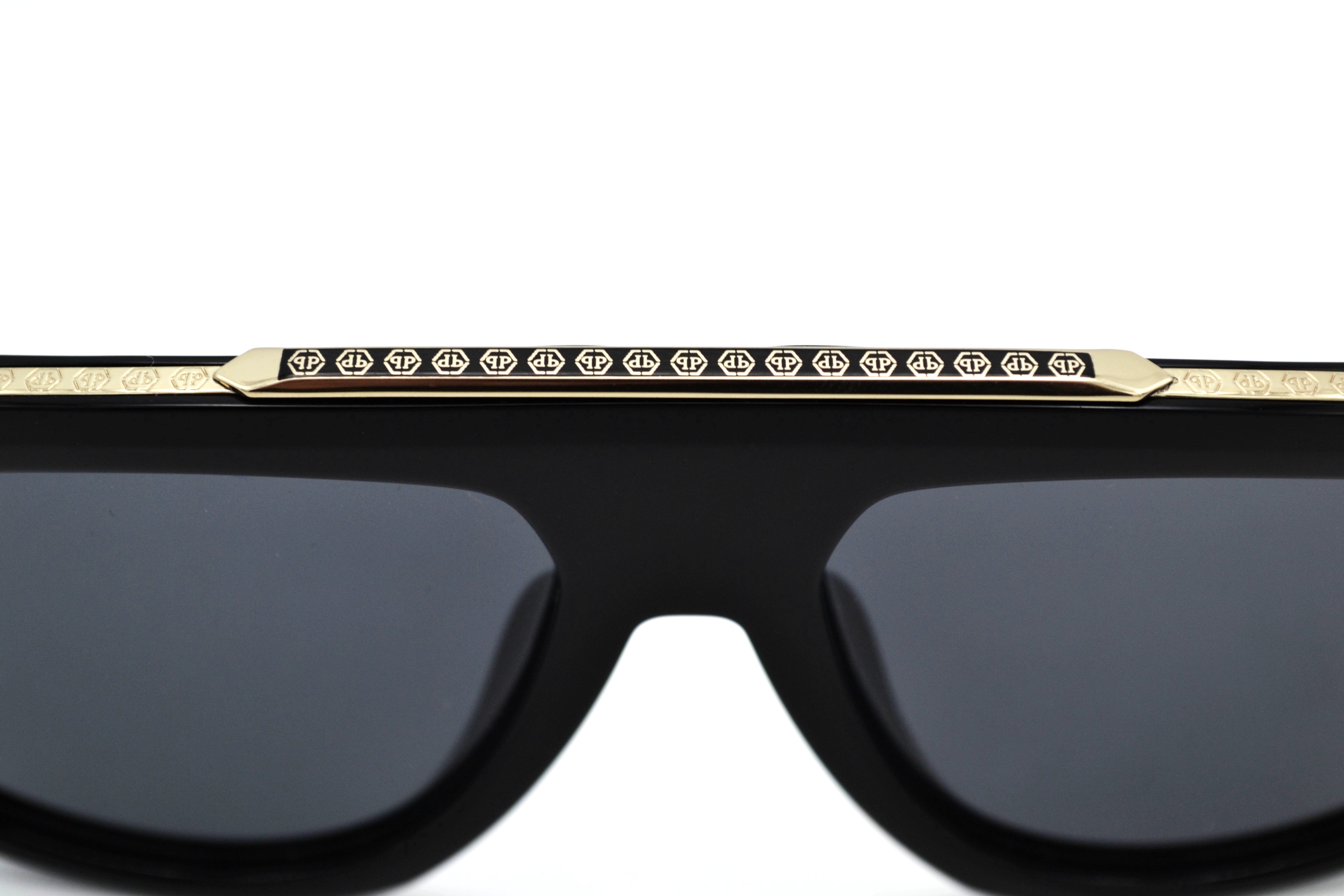 Gafas de sol Philipp Plein - PLEIN LEGACY SPP151 0700 Diseño de titanio y acetato para hombre