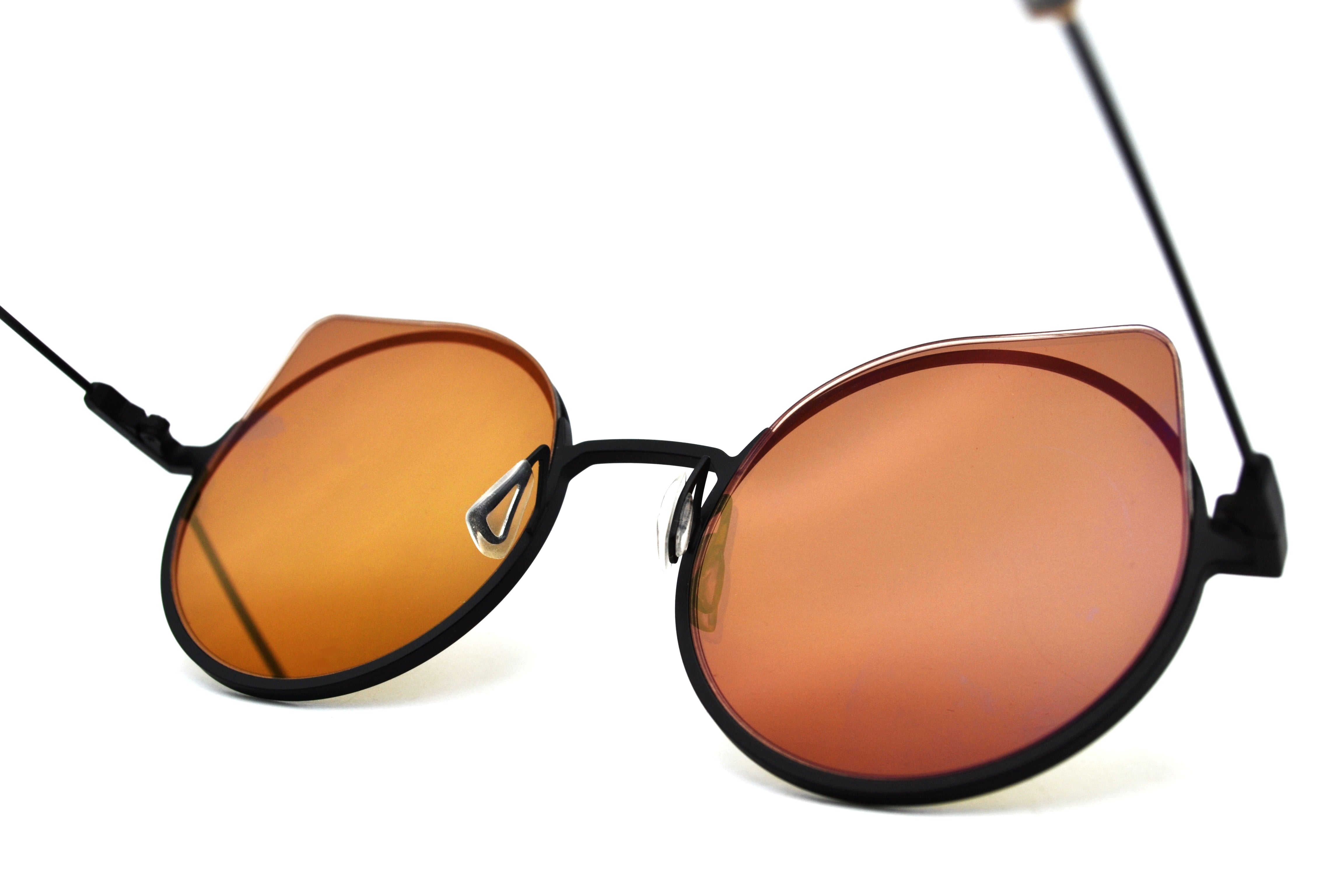 Gafas de sol Yohji Yamamoto YY7030 479 Diseño de acetato y metal dorado Unisex