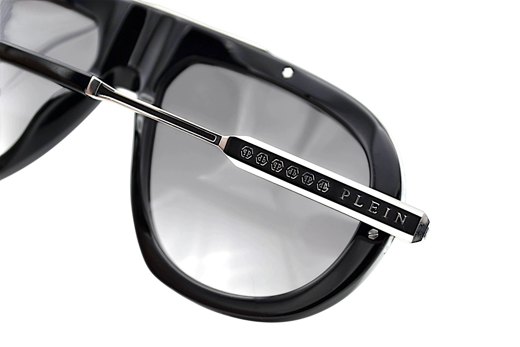 Gafas de sol Philipp Plein - PLEIN LEGACY SPP151 700Y Diseño de titanio y acetato para hombre